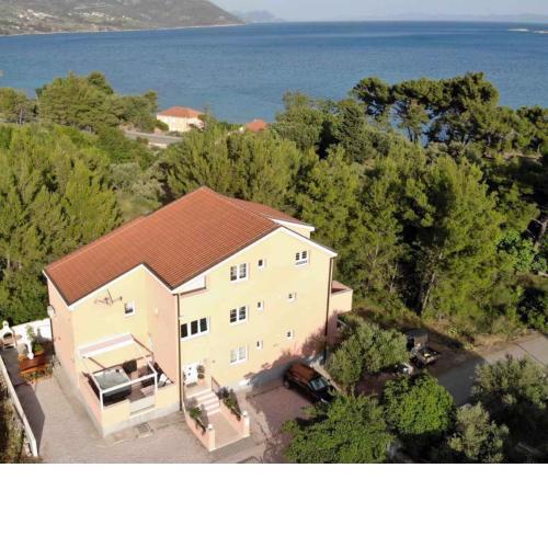 One-Bedroom Apartment Orebic near Sea 5