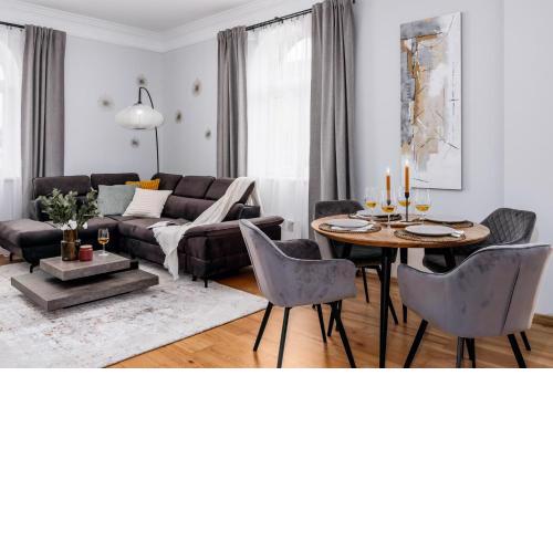 One bedroom apartment with fireplace & AC by Prague Days