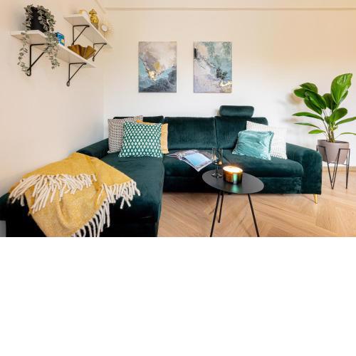 One bedroom apartment with Netflix near the river by Prague Days
