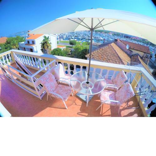 Orange city apartment's Repić