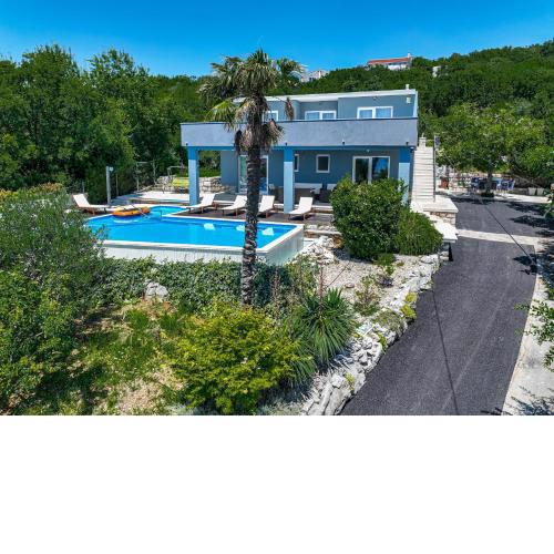 Organic Gardens Villa
