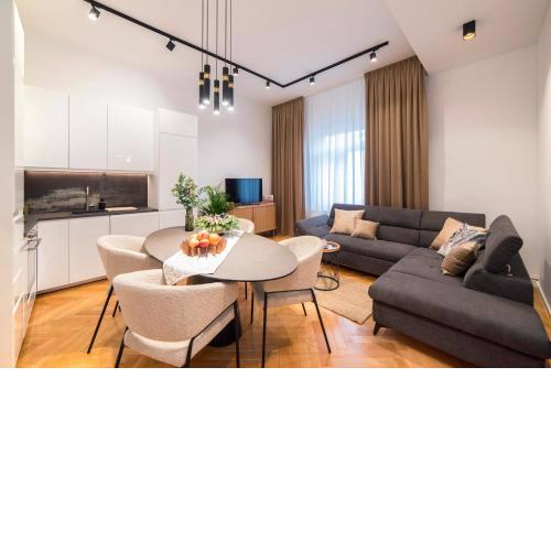 Pacha Masarykova, Luxe 2 bedroom apartment
