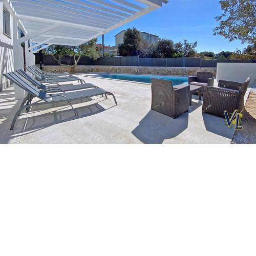 Pakostane - COTTAGE - jardin privatif et piscine