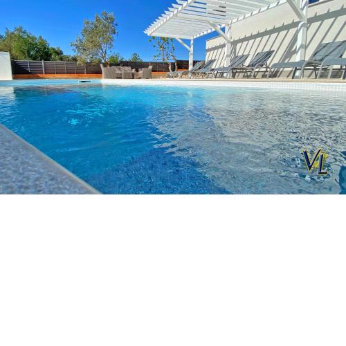 Pakostane - KORNATI - studio de 40 m2 avec piscine