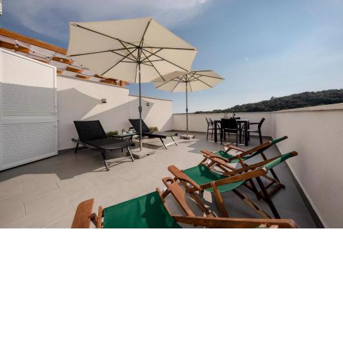 Palit 497/D, Apartment F