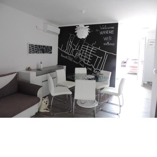 PALMandre (Pag Apartment Luxurious)