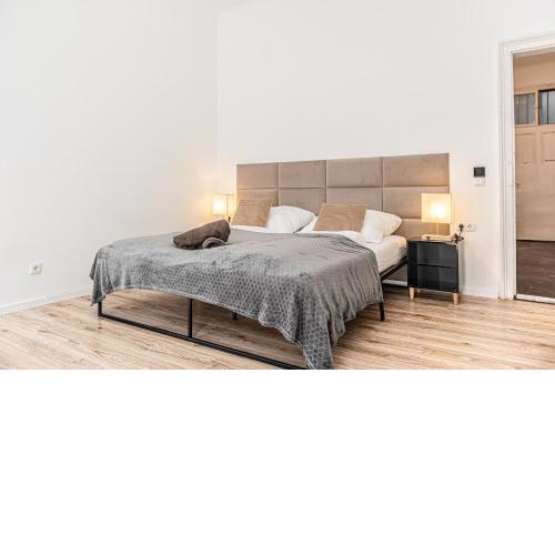 Past Meets Present - 1BR Apt near Westbahnhof