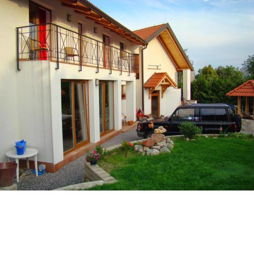 Pension Charlie Prague Retro-Modern Design