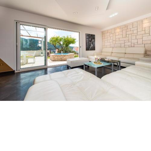 Penthouse VIEWPOINT
