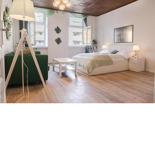 Perfectly situated 2BR Apt. - ideal for Longstays