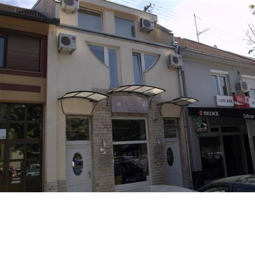 Perla Inn