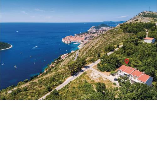 Pet Friendly Apartment In Bosanka With Kitchen