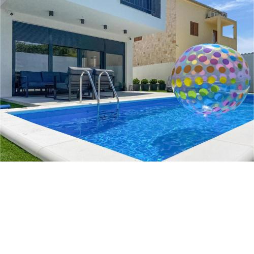Pet Friendly Apartment In Jezera With Wifi