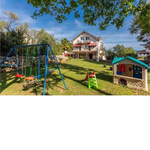 Pet Friendly Apartment In Krk With House Sea View