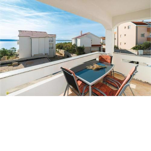 Pet Friendly Apartment In Vidalici With Kitchen