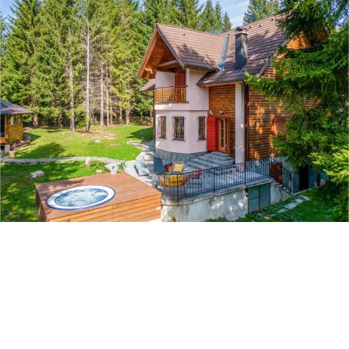 Pet Friendly Home In Mrkopalj With Kitchen