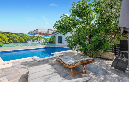 Pet Friendly Home In Vinjani Donji