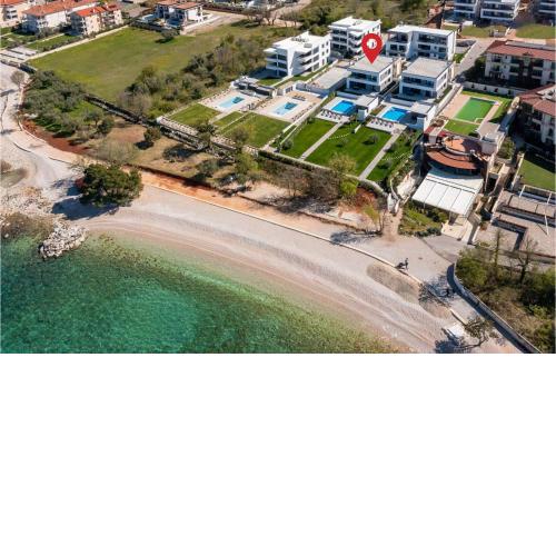Pet Friendly Home In Zidarici With House Sea View