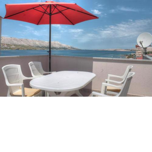 Petros Apartments Pag