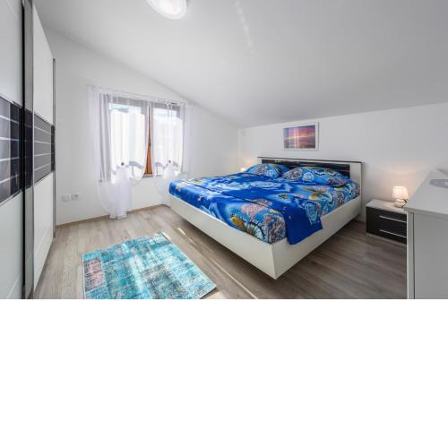 PHAROS house with apartment