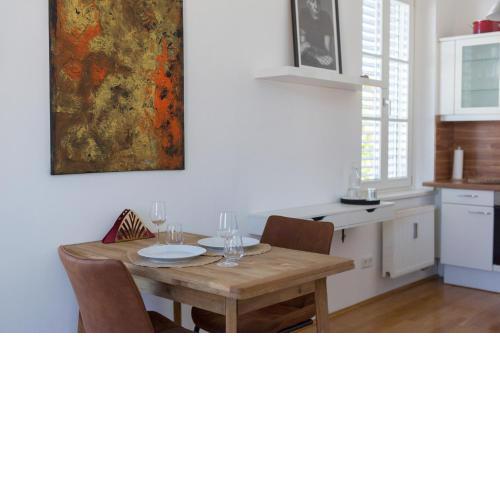 Pleasant City Apartment
