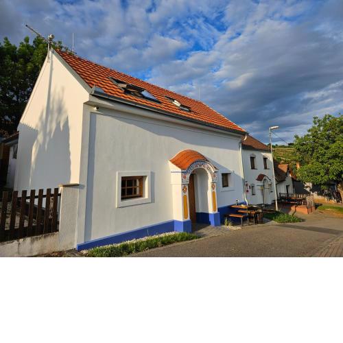 Pod vinohradem - apartmány & vinné sklepy
