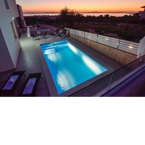 Pool Apartments Funtastic C