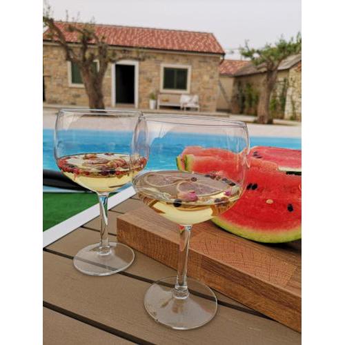 POOL HOUSE MARO