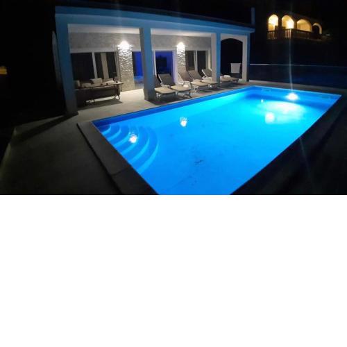 Pool-Villa „4 Seasons“ Seaview