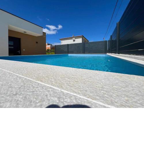 Poolhouse Flip Flop - mit privatem Pool