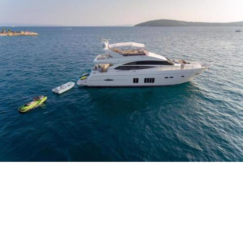 Private Yacht - Princess 72 Fly