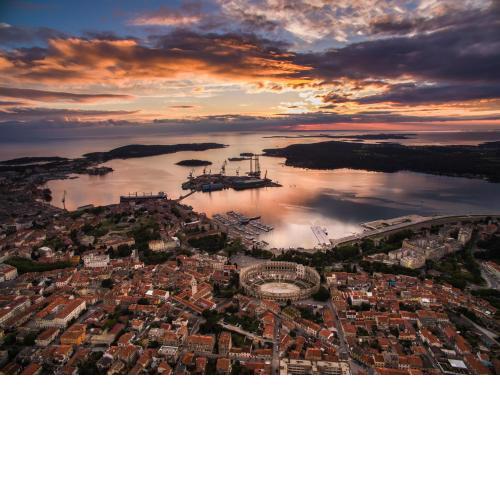 Pula City Center Accommodation with FREE Parking