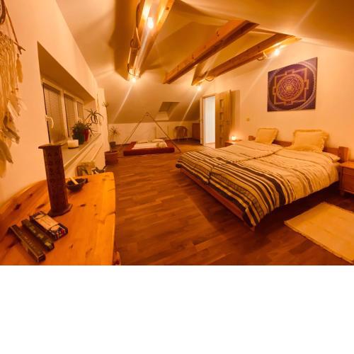 Pyramida & Sauna Relax Guest House