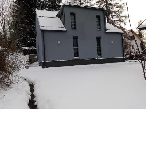 Quaint Holiday Home in elezn Ruda near Ski Area