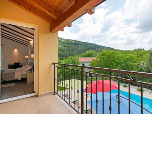 Quaint Holiday Home near Buzet with Terrace