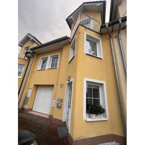 Řadový dům se dvěma apartmány