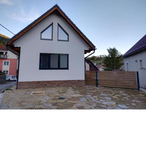 Rekreačný dom pod Smrekovom