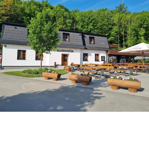 Restaurace a Penzion Bludoveček