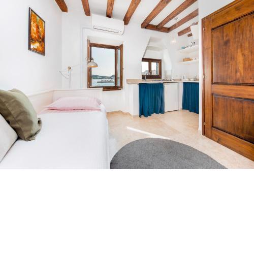 Revera Rooms