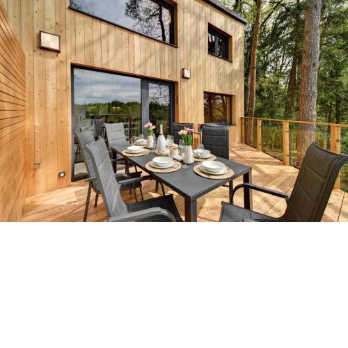 Riverside Cabin