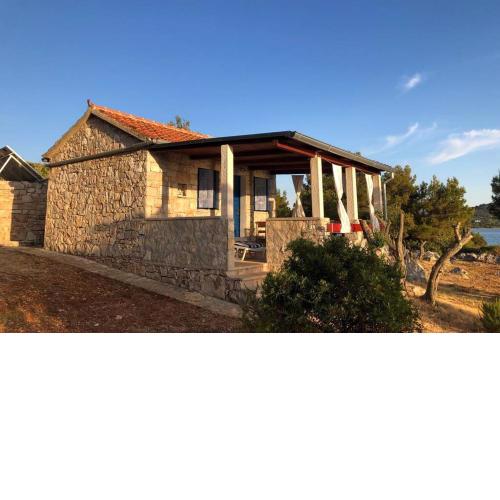 Robinson style house Zminjak