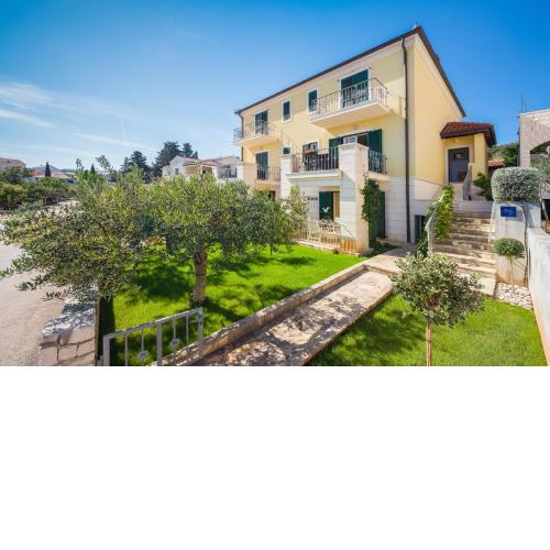 Roko Apartment - Charme Holidays