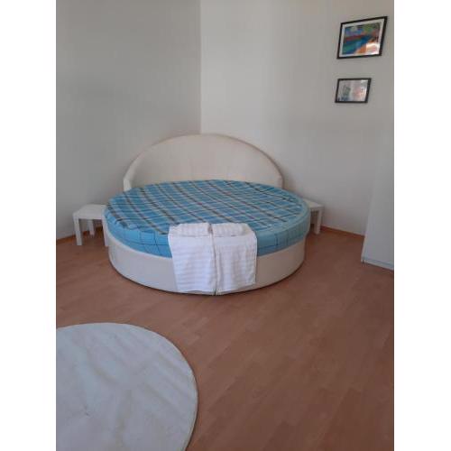 Romantic-1 bedroom apartment