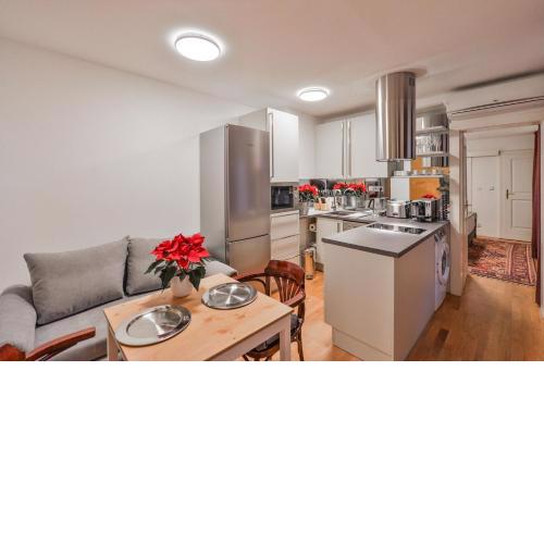 Romantic Apartment Prague near Charles Bridge