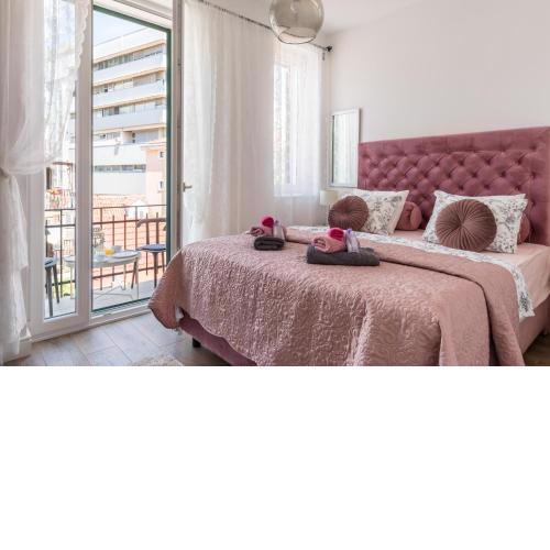 Romantic apartment with balcony