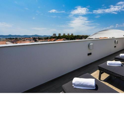 Rooftop heated pool Villa Jelena