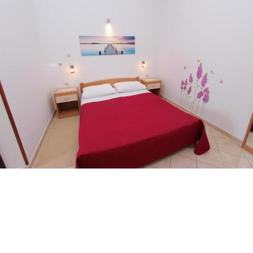 Room and Apartment Lea