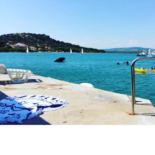 Room for 2 by the sea