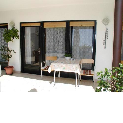 Room in Vodice with balcony, air conditioning, Wi-Fi (4826-2)