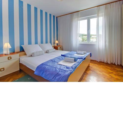 Room Milka